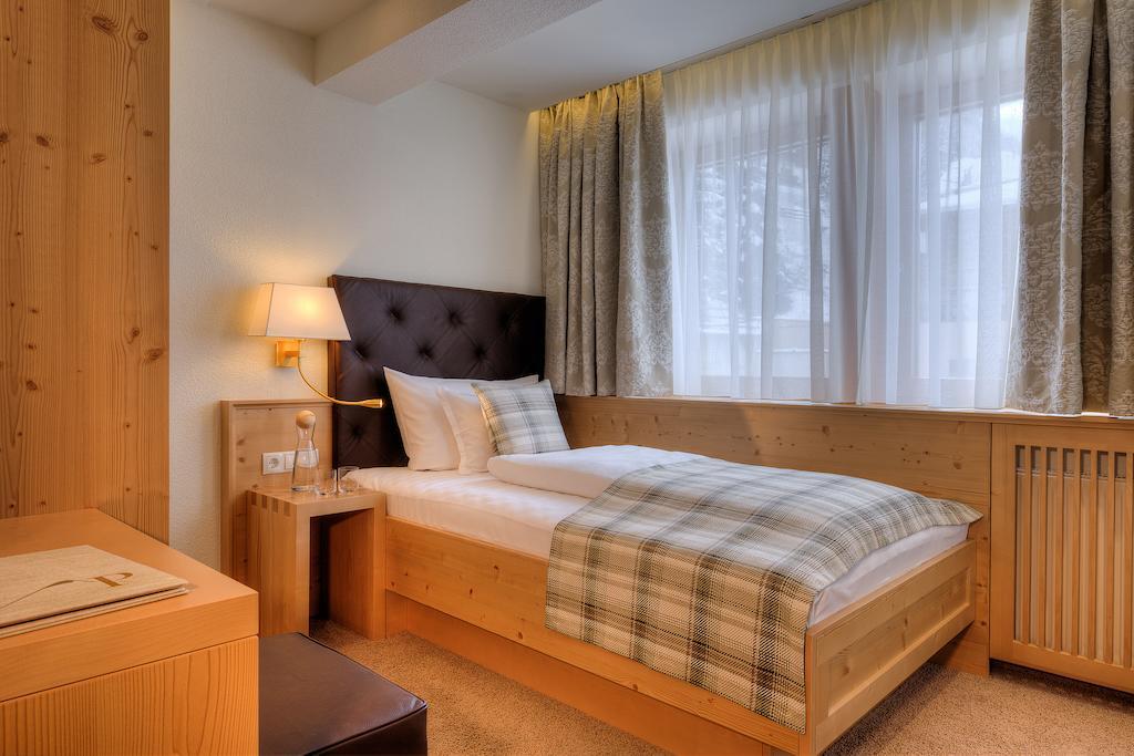 Hotel Palin Ischgl Oda fotoğraf
